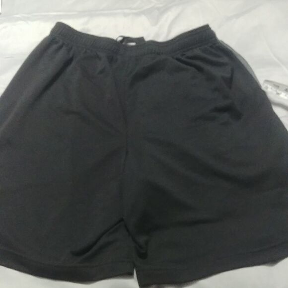 Men's Shorts - Picture 6 of 7